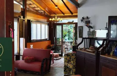 Casa com 4 quartos à venda na Rua dos Cristais, Serra Grande, Niterói