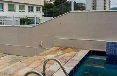 AST IMÓVEIS VENDE cobertura duplex de 3 quartos sendo 1 suíte e 2 vagas de garagem na Boa Viagem, Niterói / RJ