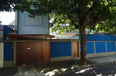 Casa com 7 dormitórios à venda, 370 m² por R$ 2.255.000,00 - São Francisco - Niterói/RJ