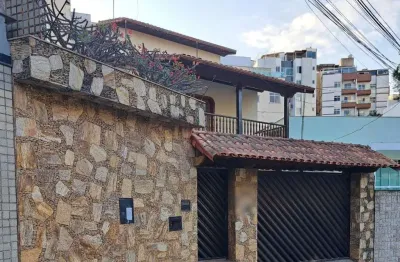 Casa com 3 quartos à venda na Rua Albertino Gonçalves, Jardim das Laranjeiras, Juiz de Fora