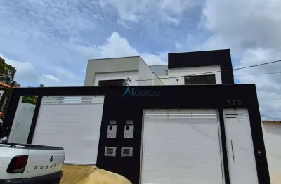 Casa duplex com 03 quartos e 02 vagas de garagem no bairro de lourdes