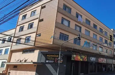 Apartamento de 3 quartos com garagem próximo ao centro