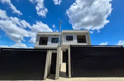 Casa duplex com 03 quartos e 02 vagas de garagem no fontesville