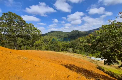 Terreno medindo 3.028,00 m² no Condomínio Villagio da Serra II- Salvaterra