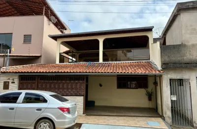Casa linear com 3 quartos, suíte, terraço amplo e vista deslumbrante!