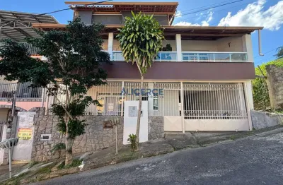 Casa com 03 quartos sendo uma suíte, à venda valor 530.000,00