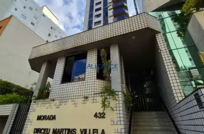 Apartamento com 03 quartos, suíte, elevador e garagem no centro
