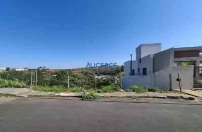Terreno à venda na Rua Francisco Baptista de Oliveira, Aeroporto, Juiz de Fora