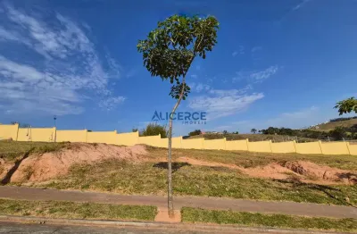 Terreno medindo 395,57 m² no condomínio estrela alta.