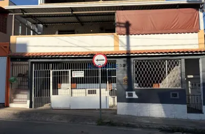 Casa com 2 quartos à venda na Rua Maria Luiza Alves, Progresso, Juiz de Fora