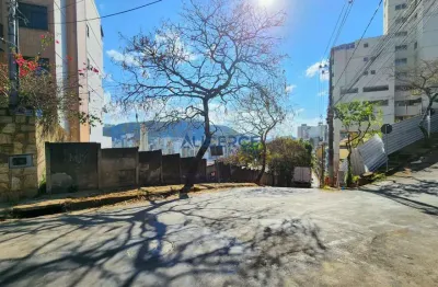 Terreno à venda na Rua Professora Carolina Coelho, Granbery, Juiz de Fora