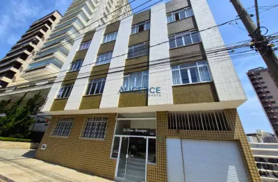 Apartamento 03 quartos e  02 vagas de garagem na avenida barão do rio branco.