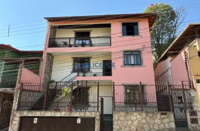 Cobertura espaçosa com vista deslumbrante – 3 quartos e muito conforto