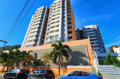 Apartamento 2 quartos com garagem e portaria na avenida sete!
