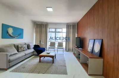 Apartamento de 4 quartos, reformado e quase ao lado do parque halfeld!