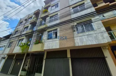 Apartamento de 02 quartos com garagem numerada no mariano procópio.