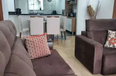 Casa 2 quartos com suíte, quintal gramado com espaço gourmet - aeroporto