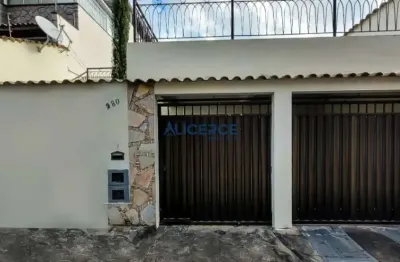 Casa com 3 quartos à venda na Rua Dalila L. Santos, Teixeiras, Juiz de Fora