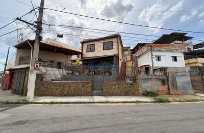 Casa com 3 quartos à venda na Rua Luiz de Andrade Silveira, Centenário, Juiz de Fora