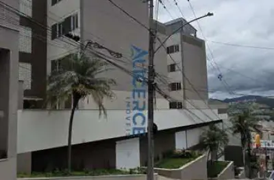 Excelente cobertura a menos a menos de 1km do Parque Halfeld, no coração da cidade de Juiz de Fora!