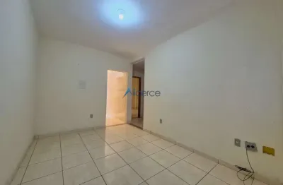 Apartamento térreo com 2 quartos na rua raimundo cravo bairro parque independência