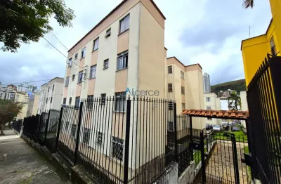 Apartamento de 02 quartos com garagem no cascatinha