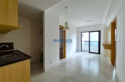 Apartamento com dois quartos, uma suíte e lazer completo.