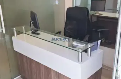 Sala comercial para alugar na Rua Tiradentes, Santa Helena, Juiz de Fora