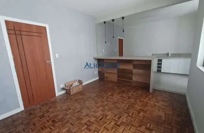 Apartamento com 3 quartos para alugar na Avenida Luiz Perry, Santa Helena, Juiz de Fora