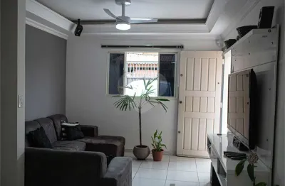 Casa com 1 quarto à venda na Madri, Centro, Mairinque