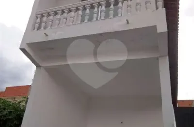 Casa com 2 quartos à venda na Waldomiro Rolim Rodrigues, Centro, Mairinque