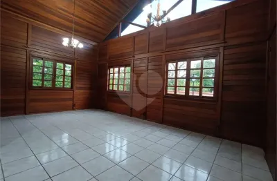 Casa com 3 quartos à venda no Jardim Villaça, São Roque 