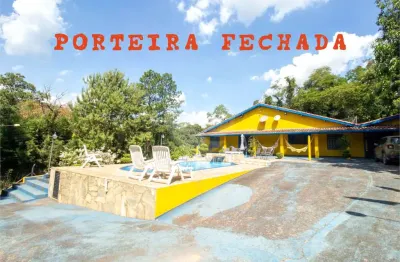 Chácara / sítio com 3 quartos à venda no Centro, Araçariguama 