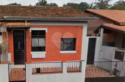 Casa com 2 quartos à venda na Vila Aguiar, São Roque 