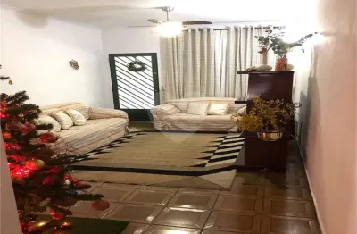 Casa com 2 quartos à venda na Rua Avelino Nogueira do Prado, 268, Butantã, São Paulo