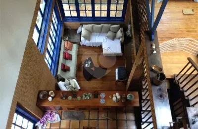 Casa em condomínio fechado com 5 quartos à venda na Clio, Condomínio Iolanda, Taboão da Serra