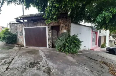 Casa com 2 quartos à venda na Rua Alípio Benedicto, 16, Campo Limpo, São Paulo