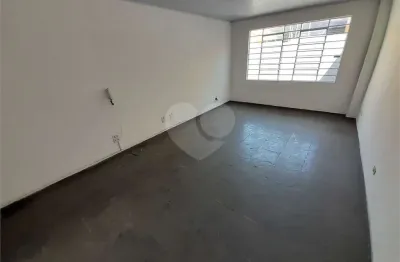 Sala comercial para alugar na João Batista De Oliveira, Centro, Taboão da Serra