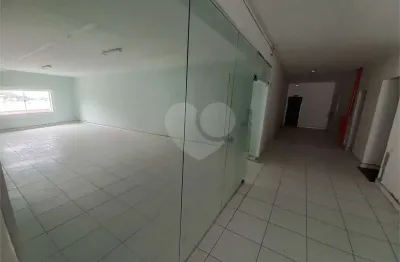 Sala comercial para alugar na Nicola Vivilechio, Jardim Bontempo, Taboão da Serra