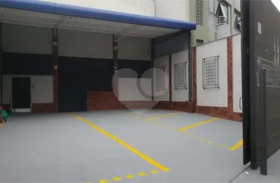 Barracão / Galpão / Depósito à venda na Francisco Dos Santos, Jardim Três Irmãos, Taboão da Serra