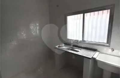 Casa de vila com 1 quartos para locação em jardim maria virginia - sp