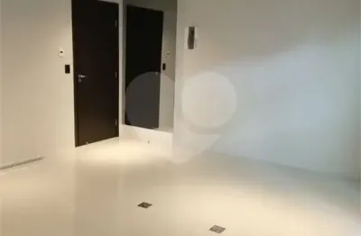 Sala comercial à venda na Rua Araguari, 817, Moema, São Paulo
