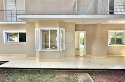 Terreno em condomínio fechado à venda na Rua Penha, 200, Granja Viana, Carapicuíba