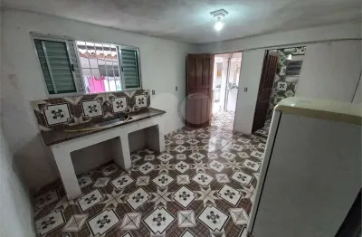 Casa com 1 quarto para alugar no Campo Limpo, São Paulo 