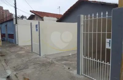 Casa em condomínio fechado com 1 quarto para alugar no Campo Limpo, São Paulo 