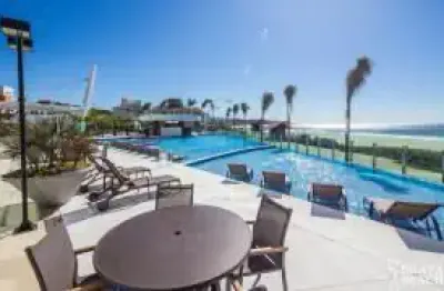 Apartamento mirage mobiliado vista para o mar na praia brava, pronto para morar