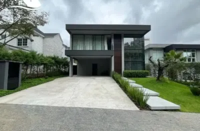 Casa no condomínio haras rio do ouro em balneário camboriú
