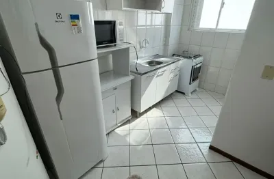 Apartamento sem mobília para aluguel anual no centro de balneário camboriú