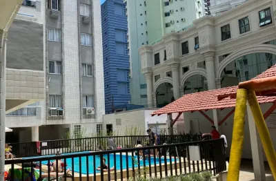 Apartamento para locação na quadra mar de balneário camboriú