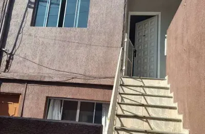 Casa com 2 quartos para alugar no Jardim Irene, Santo André 